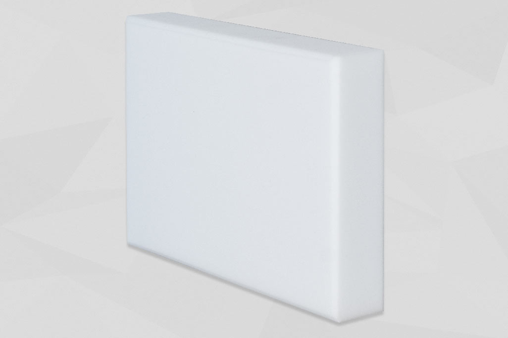 Plaque de mousse de mélamine placée en diagonale pour l'absorption acoustique