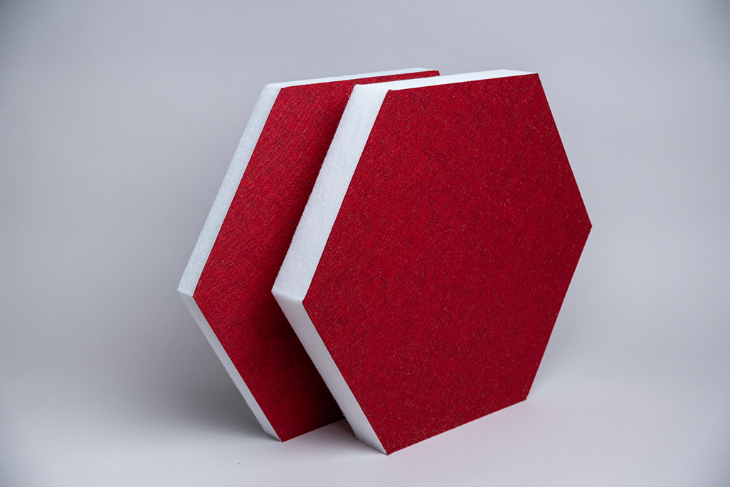 soni HEXAGON Rote sechseckige Schallabsorber in dick und dünn