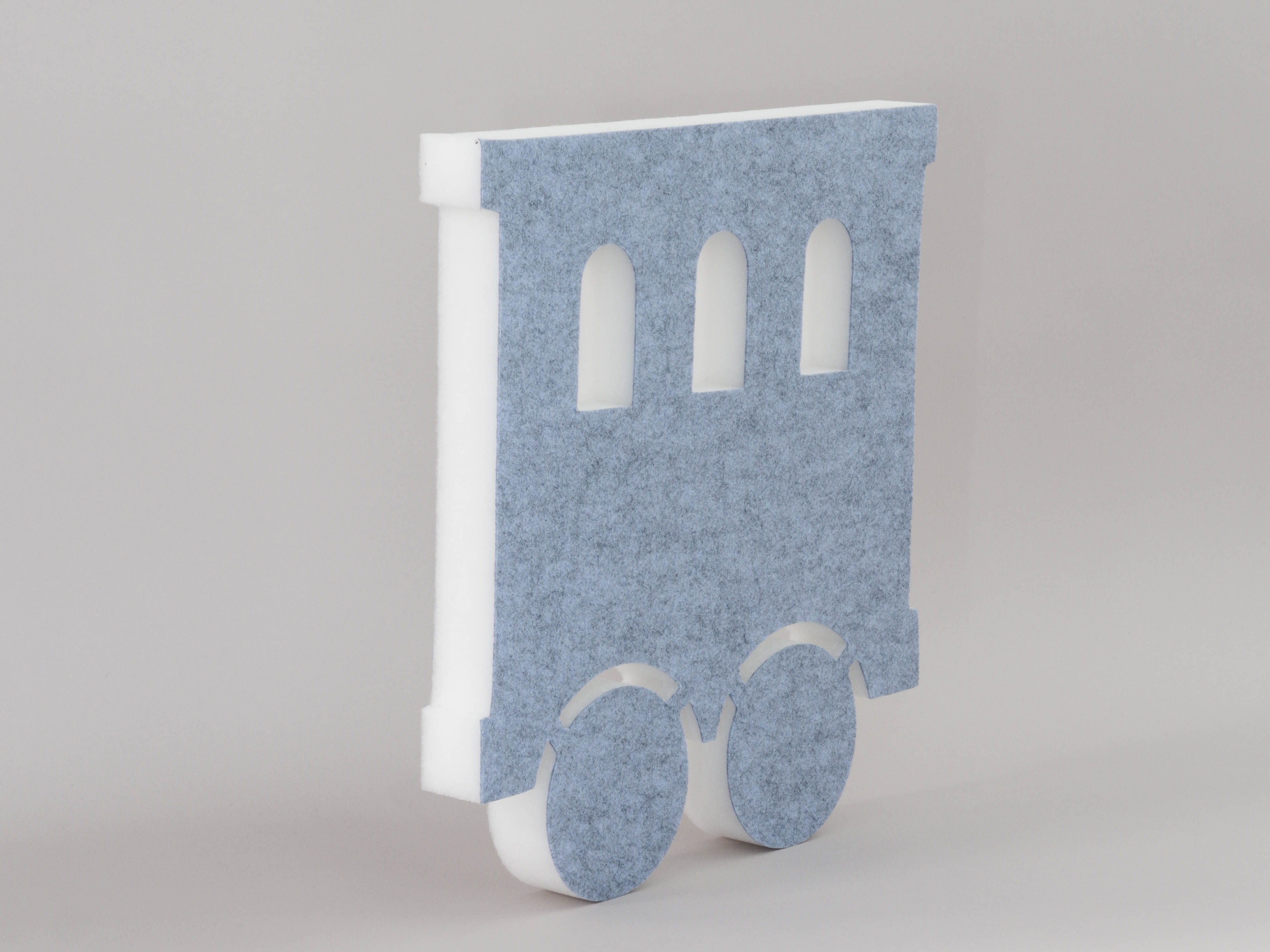 soni ELEMENT TRAIN Blau Absorbeur acoustique en forme de wagon (soni ELEMENT TRAIN) de couleur bleue sur fond gris